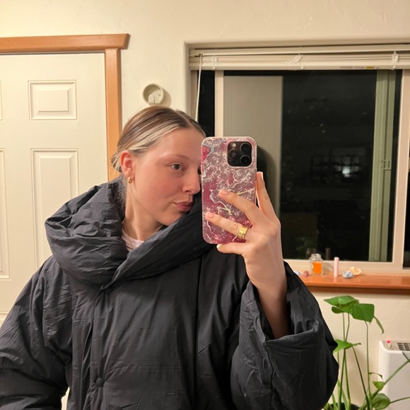 FREE PEOPLE CLOUD PUFFER - Picture 2 of 6